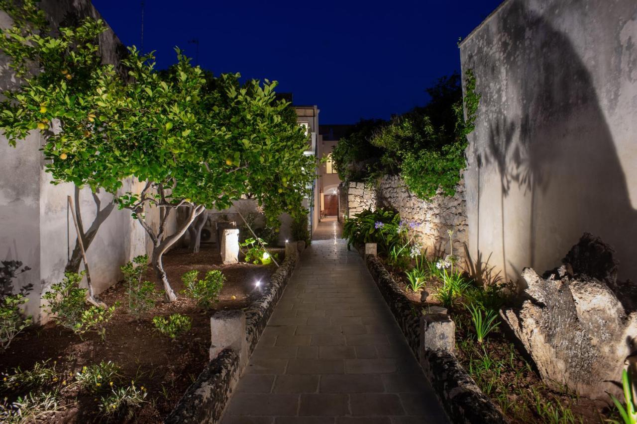 Bed and Breakfast Palazzo Frangipane Salve Exterior foto